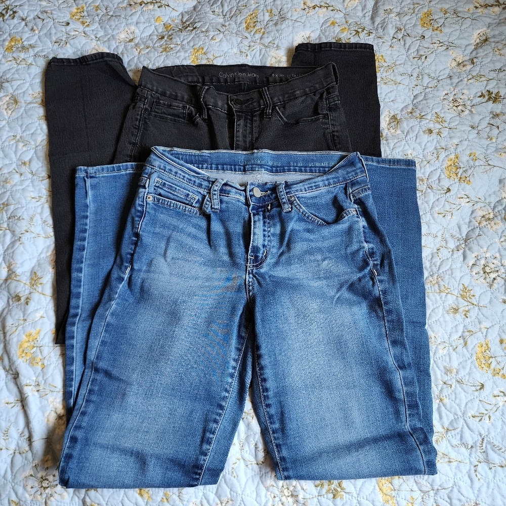 Calvin Klein Women’s Light Blue & Black Ultimate Skinny Jeans Denim Lycocell